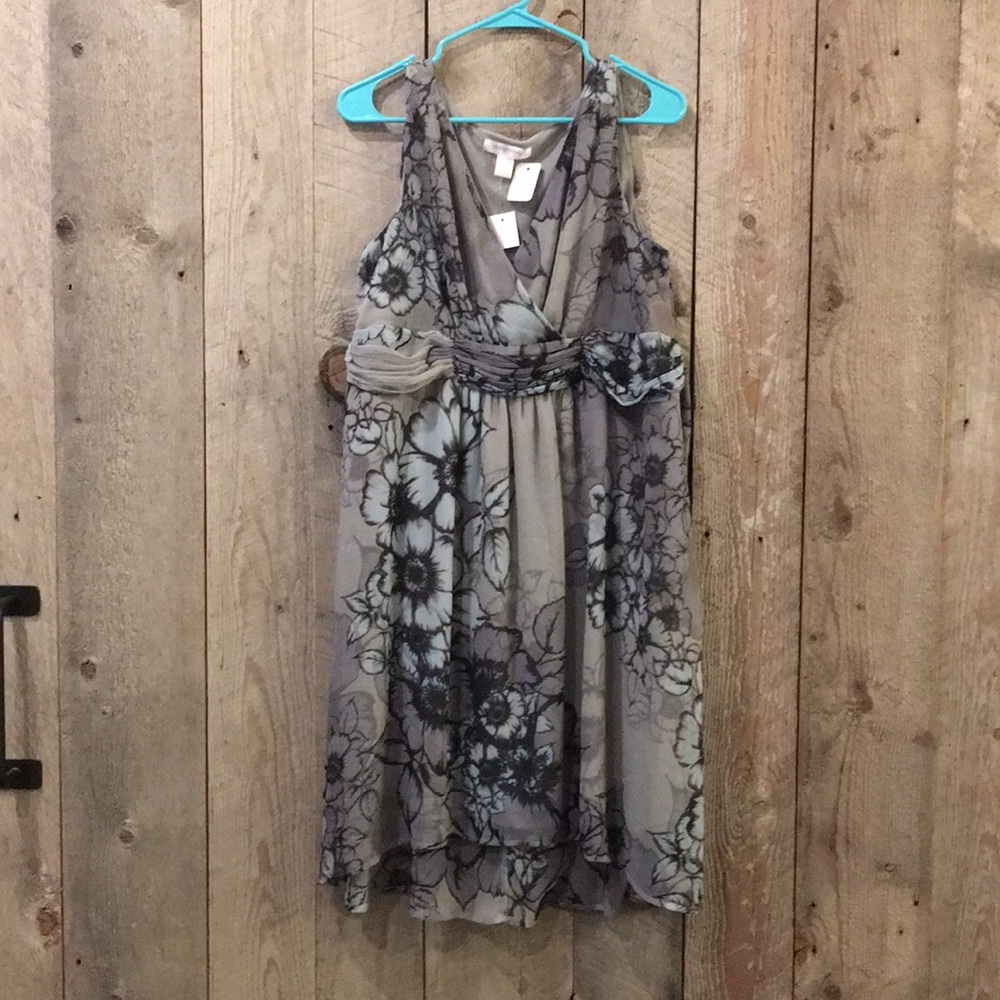 NWT Motherhood gray blue floral fit flare dress